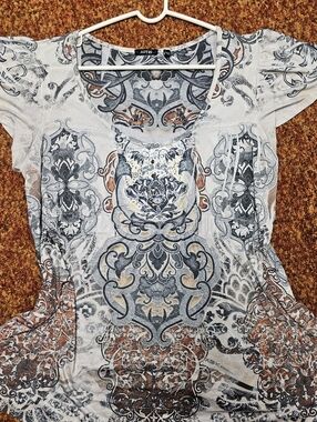 Apt. 9 Y2k Women's Scoop Neck Printed Top in White, Gray & Brown